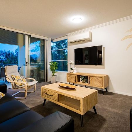 Chancellor Lakeside Apartments Gold Coast Eksteriør bilde