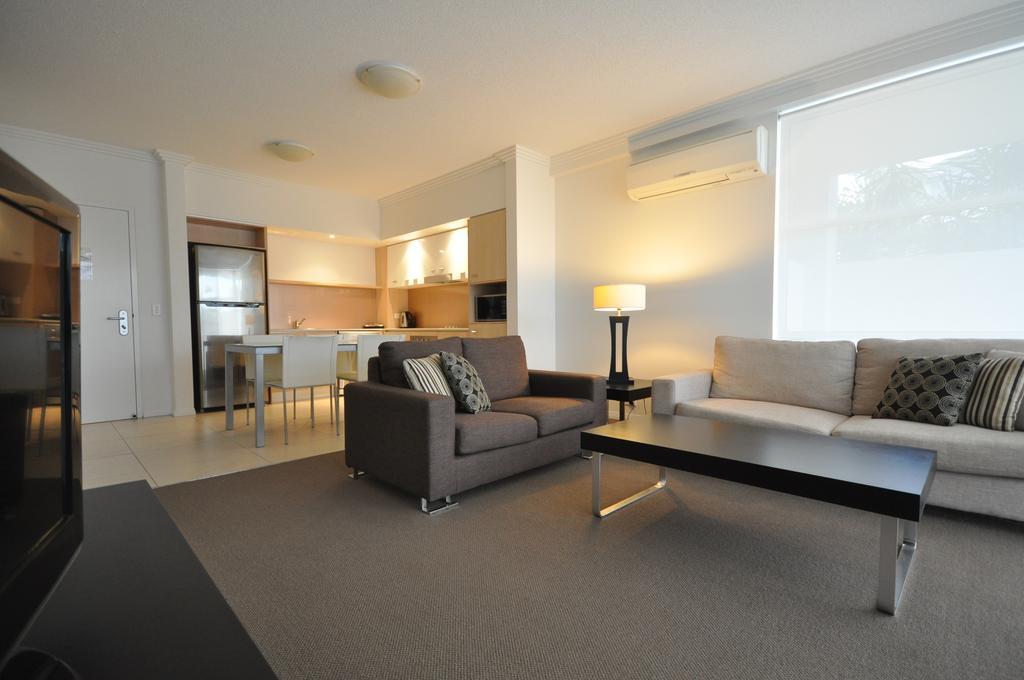 Chancellor Lakeside Apartments Gold Coast Eksteriør bilde