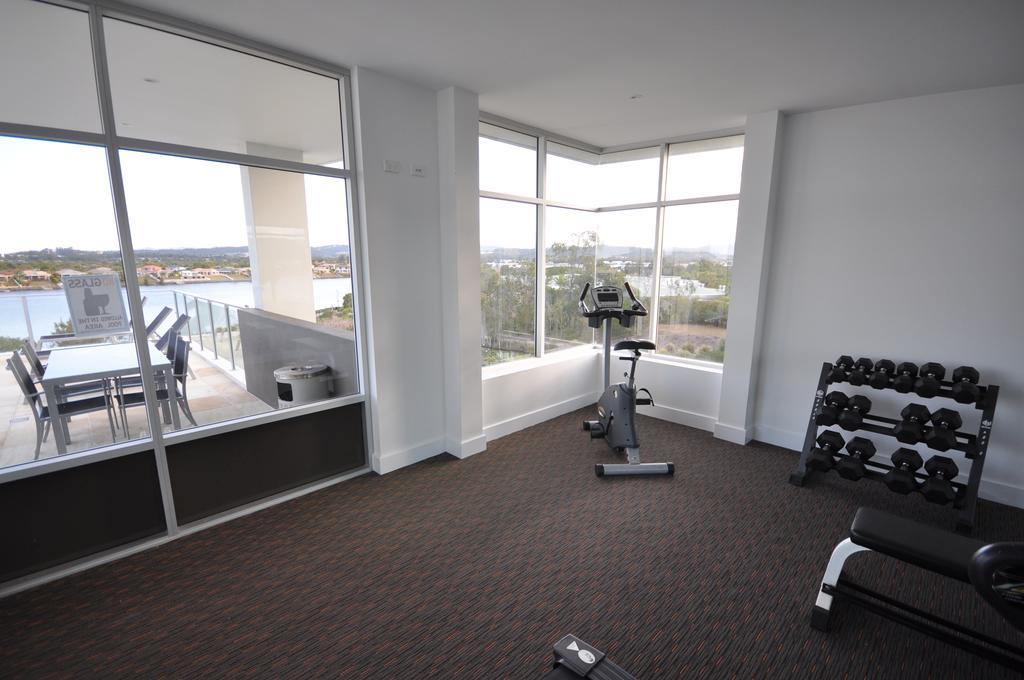 Chancellor Lakeside Apartments Gold Coast Eksteriør bilde