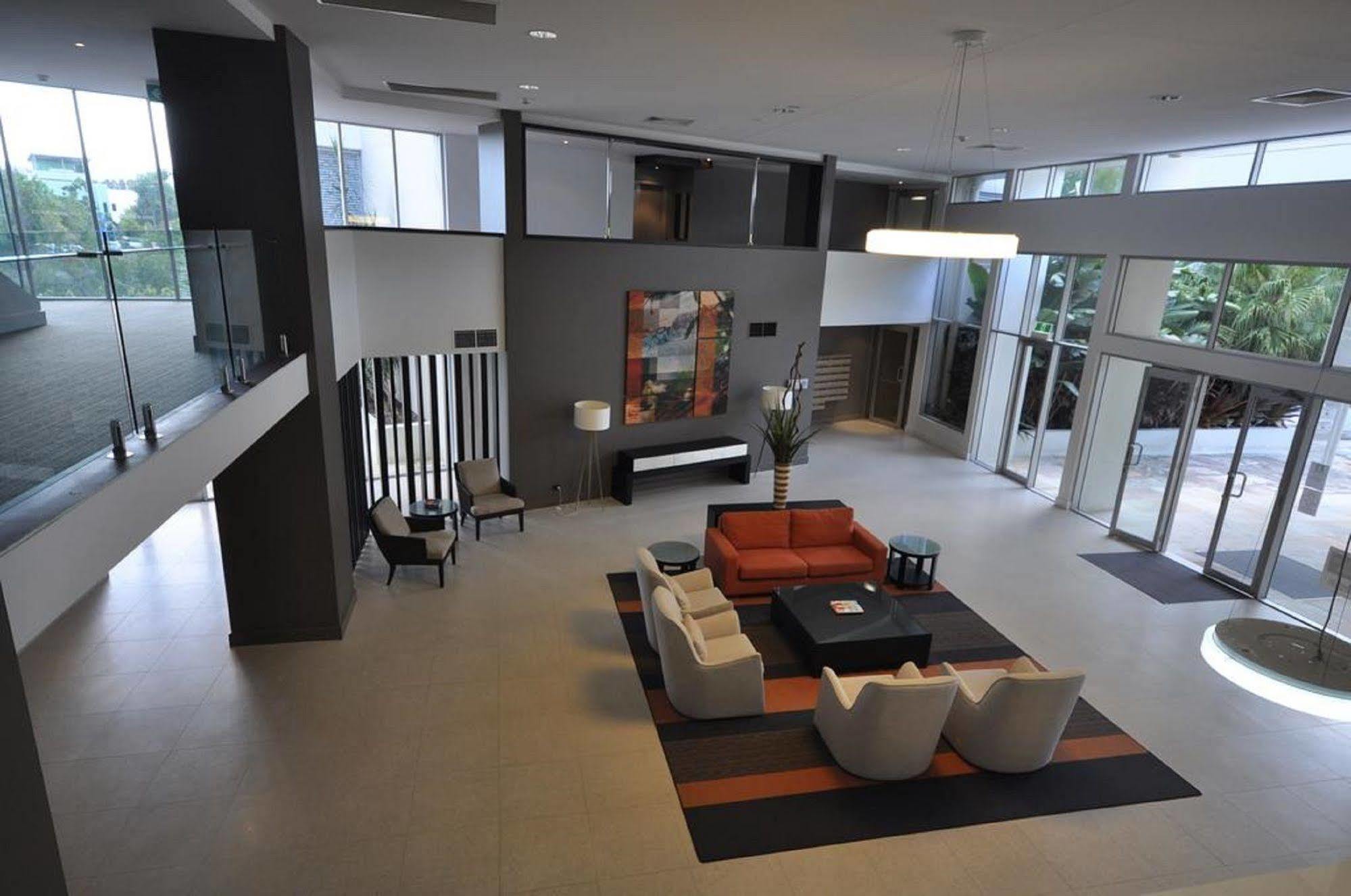 Chancellor Lakeside Apartments Gold Coast Eksteriør bilde
