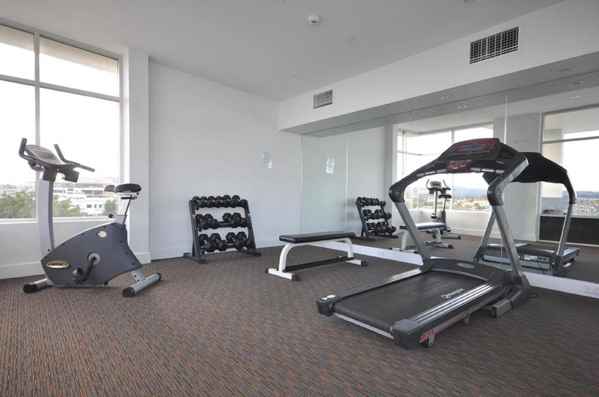Chancellor Lakeside Apartments Gold Coast Eksteriør bilde